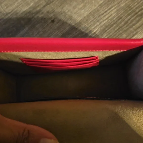 Micheal Kors Handbag - Picture 8 of 10